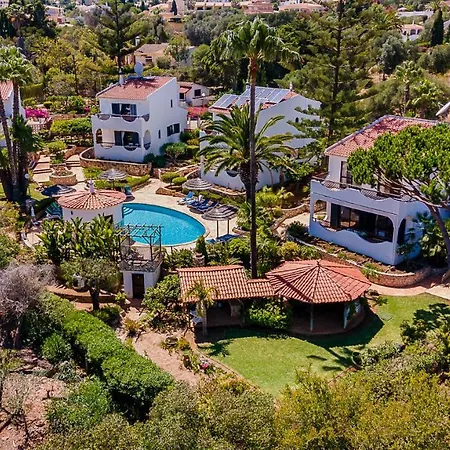 Villas Monte Da *